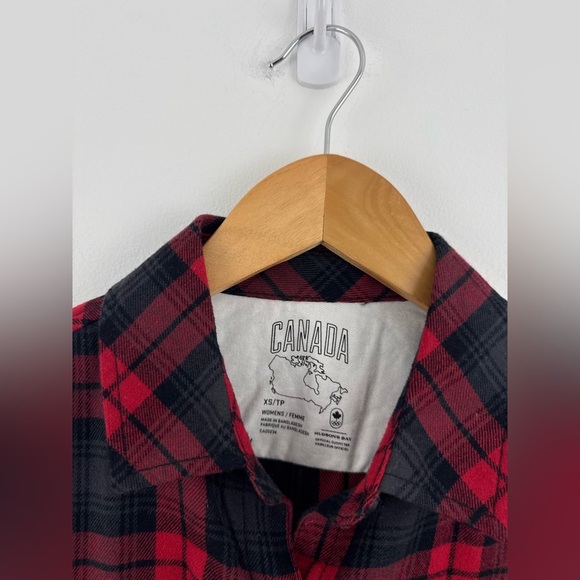 HBC Team Canada Red and Black Plaid Button-Down cotton flannel Shirt size XS - Picture 9 of 9